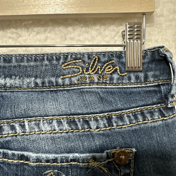 Silver Eden Boot Cut Distressed Medium Wash Embroidered Denim Size 32 - Picture 7 of 13